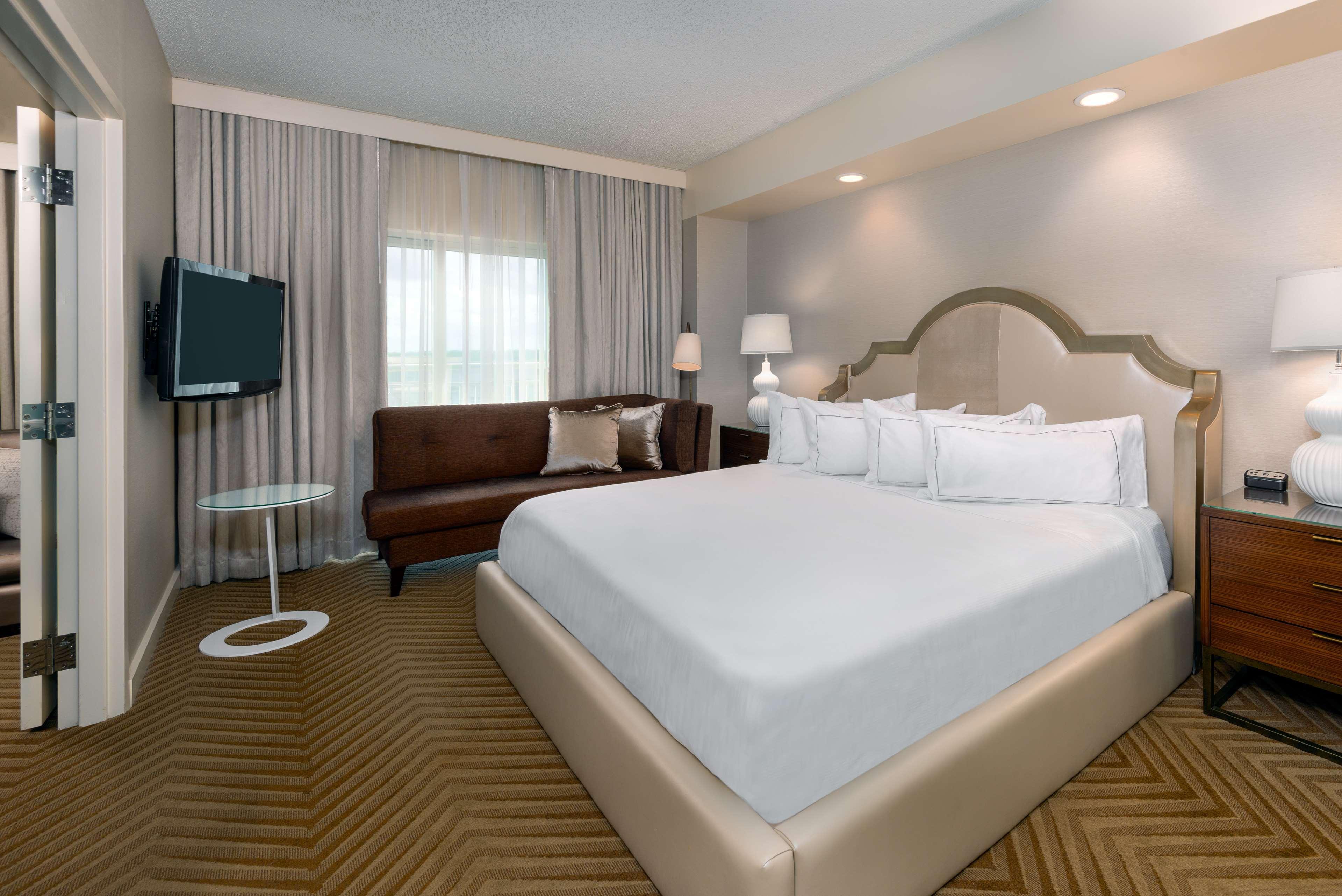 Hilton Charlotte Airport Hotel Zewnętrze zdjęcie