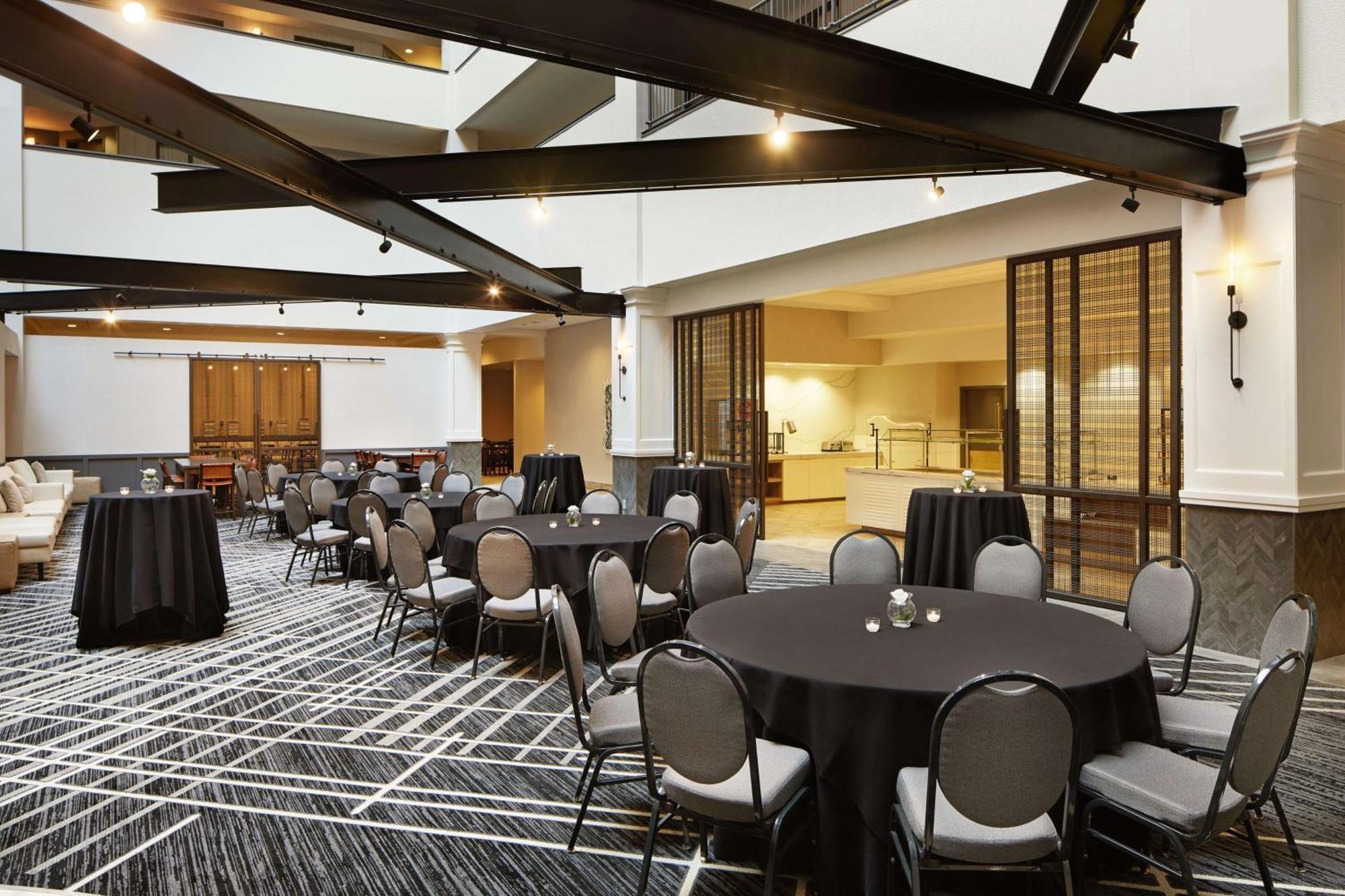 Hilton Charlotte Airport Hotel Zewnętrze zdjęcie
