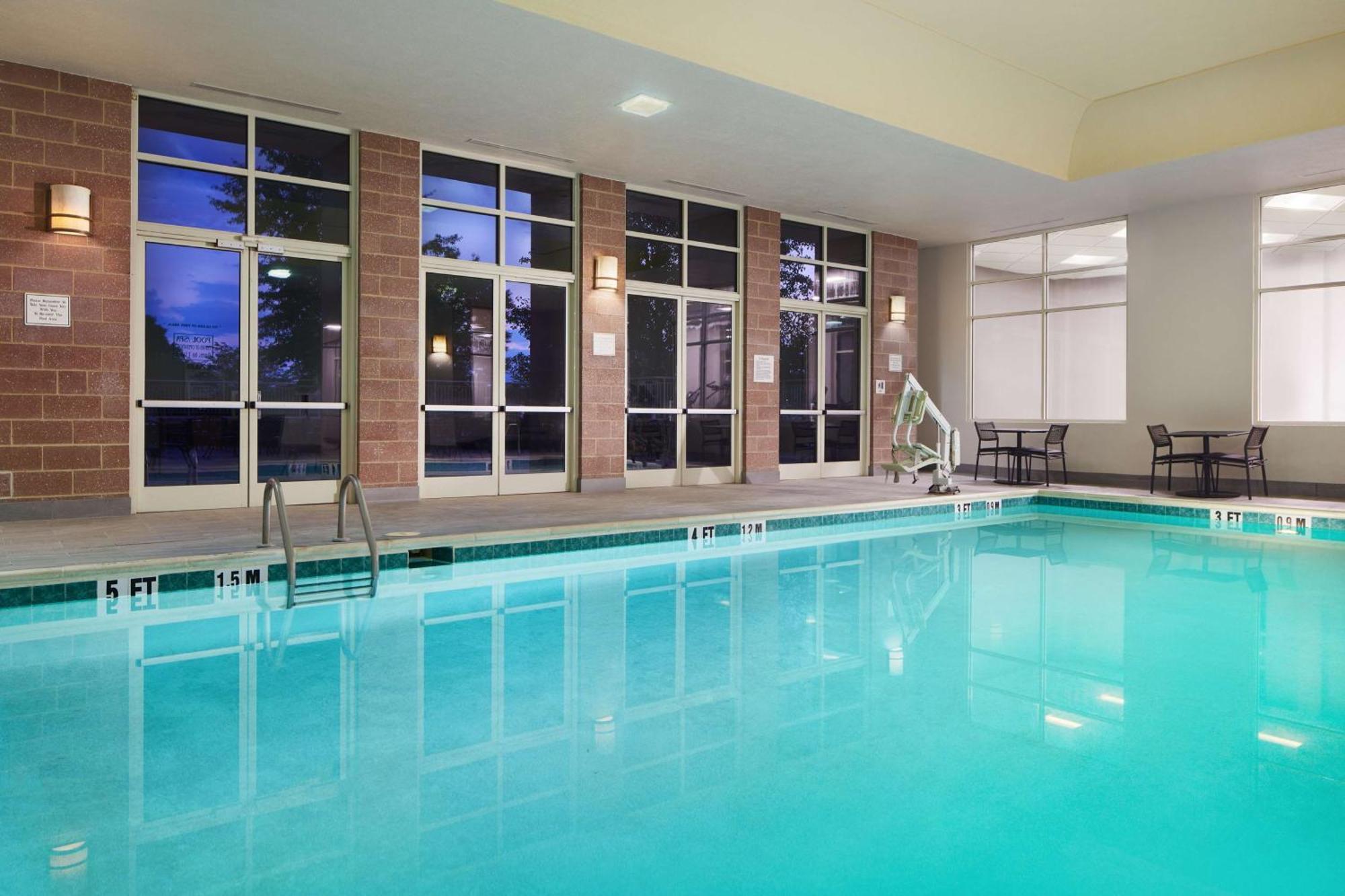 Hilton Charlotte Airport Hotel Zewnętrze zdjęcie